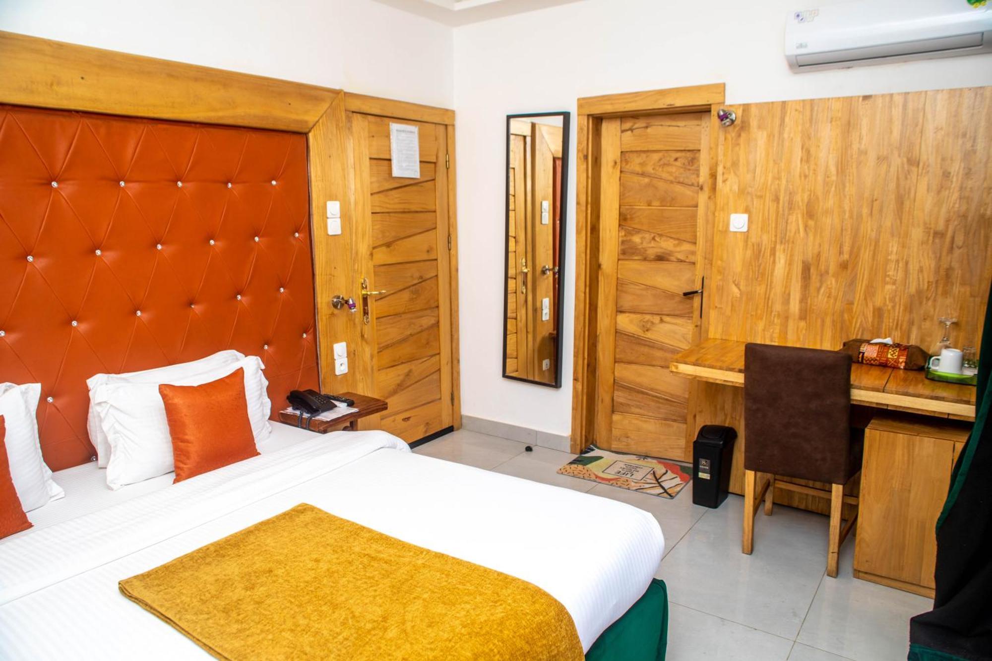 Hotel Les Orchidees Κοτονού Εξωτερικό φωτογραφία